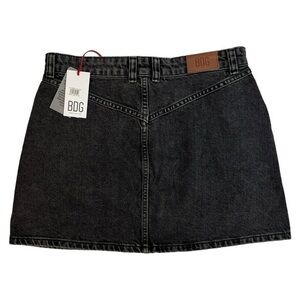BDG Urban Outfitters ✘ NWT Gray Washed Distressed Mini Denim Skirt, Sz. L